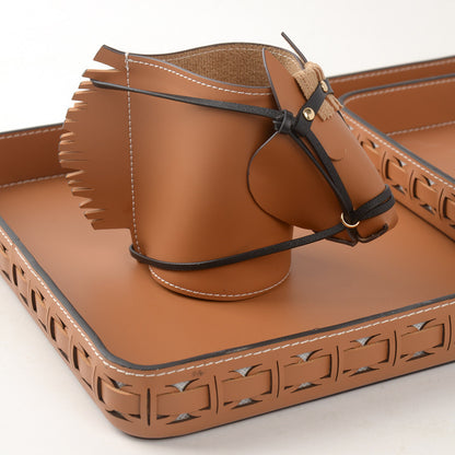 轻奢皮革马头收纳篮桌面摆件化妆刷笔筒客厅书房装饰品 Light Luxury Leather Horse Head Storage Basket, Desktop Decorative Pen & Makeup Brush Holder for Living Room & Study