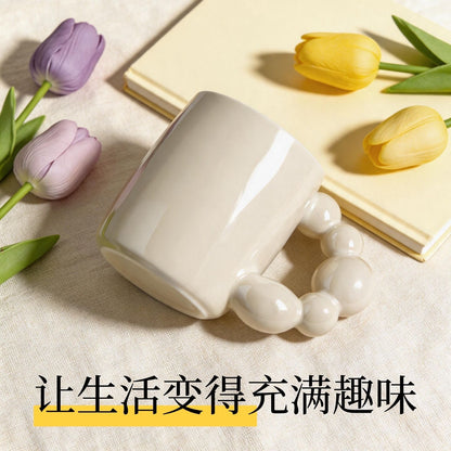 奶白串珠把手陶瓷馬克杯 創意 ins 風水杯 家用辦公咖啡早餐杯 Cream White Beaded Handle Ceramic Mug, Creative Ins-Style Cup for Home & Office