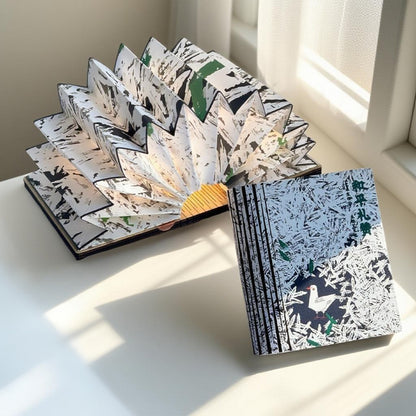 周藝文|日月星 《和平禮讚》摺疊發光冰箱貼 Hymn to Peace Foldable Glowing Refrigerator  Magnet