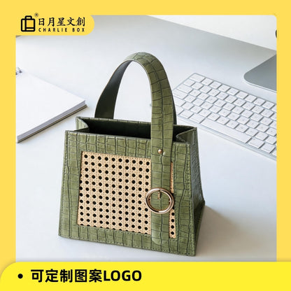 創意鱷魚皮材質喜糖盒皮質高檔伴手禮手提包禮盒 Creative Crocodile Texture Candy Box, High-grade Leather Gift Bag & Handheld Gift Box