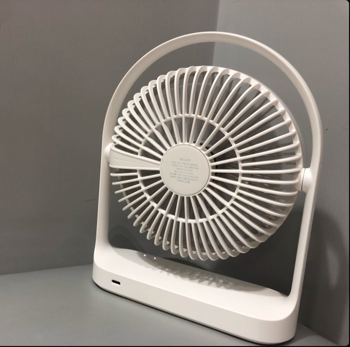 幾素桌面小風扇辦公室桌上 USB 充電宿舍學生電風扇便攜式電扇小型 JISULIFE Desktop Mini Fan – USB Rechargeable for Office, Dorm, Students – Portable Small Electric Fan