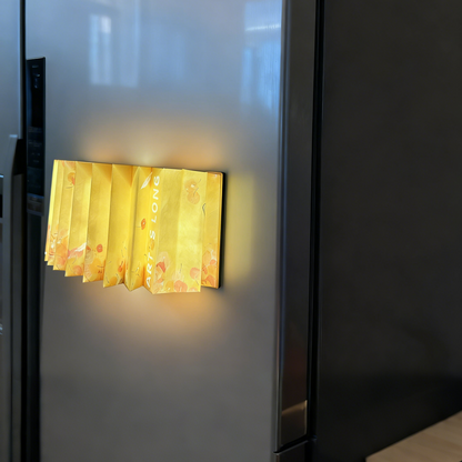 周藝文｜日月星《給未來的信之一》摺疊發光冰箱貼 Letter to the Future I Foldable Glowing Refrigerator  Magnet