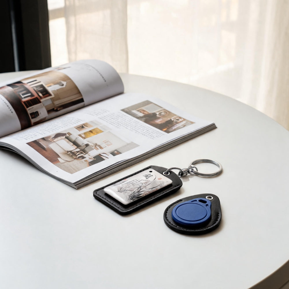 皮質AirTag保護套寵物藍牙定位器鑰匙扣皮套 Leather AirTag case, pet Bluetooth tracker, keychain cover