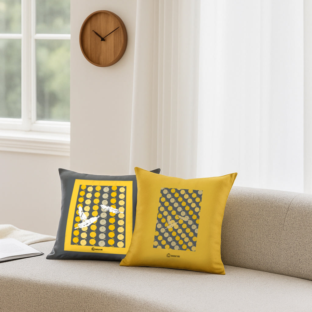周藝文| 日月星 聯名款《愛在金秋》抱枕 CHARLIE BOX × Zhou Yiwen — Co-branded Cushion