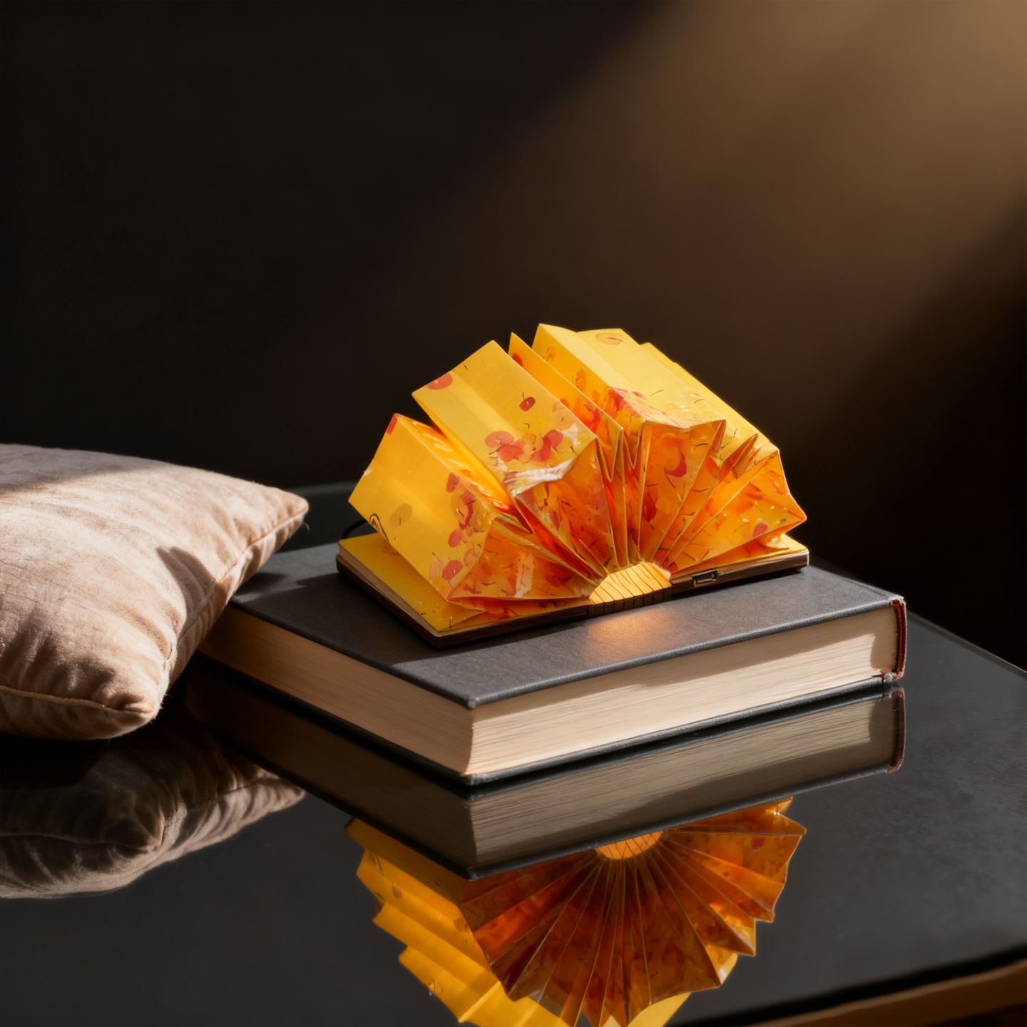 周藝文｜日月星《給未來的信之一》摺疊發光冰箱貼 Letter to the Future I Foldable Glowing Refrigerator  Magnet