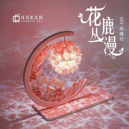 花叢鹿漫月牙粉 DIY 立體花球紙雕燈 粉木彎月框光影小夜燈 少女心浪漫生日情人節文創禮物 Deer & Flower Crescent Moon DIY Paper Carving Lamp, Romantic Girly Ambient Night Light