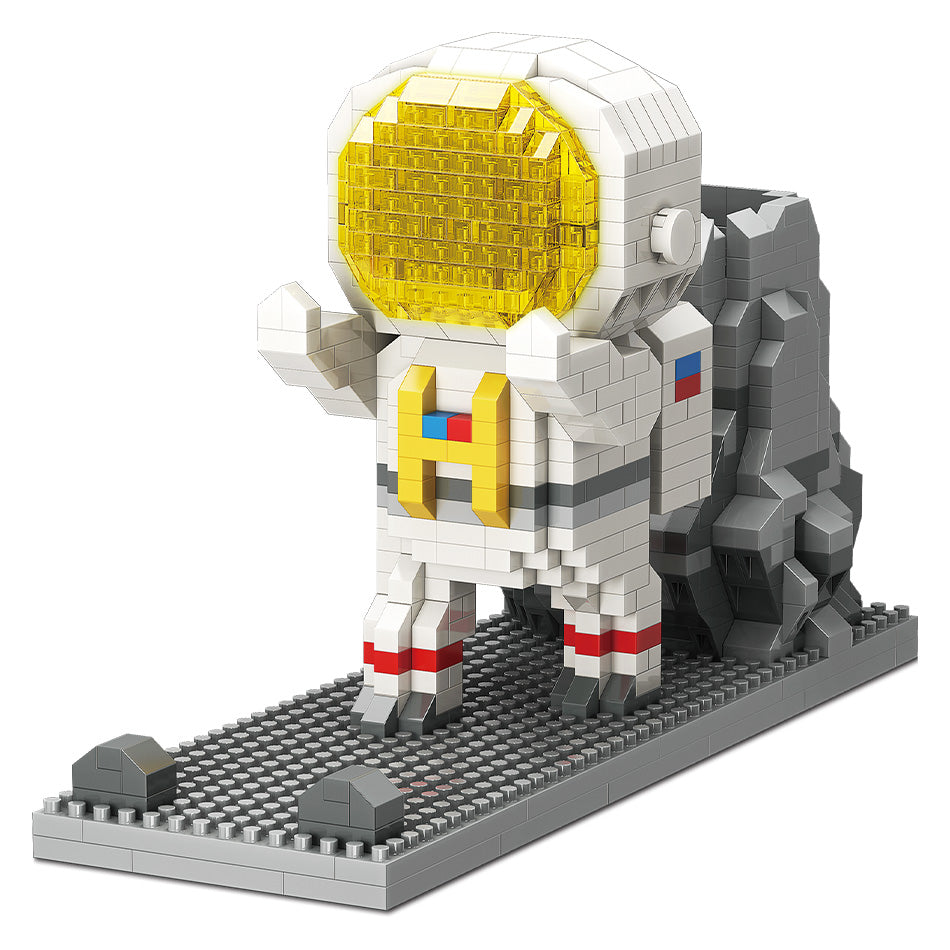 微顆粒積木卡通太空人積木筆筒宇航員擺件創意生日禮物 Micro Particle Building Blocks Cartoon Astronaut Pen Holder Creative Desktop Ornament Birthday Gift
