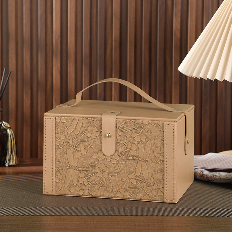 蝶戀花輕奢皮質禮盒結婚伴手禮喜糖盒員工福利禮品 Butterfly Love Luxury Leather Gift Box | Wedding Favor Candy Box | Corporate Staff Benefit Gifts