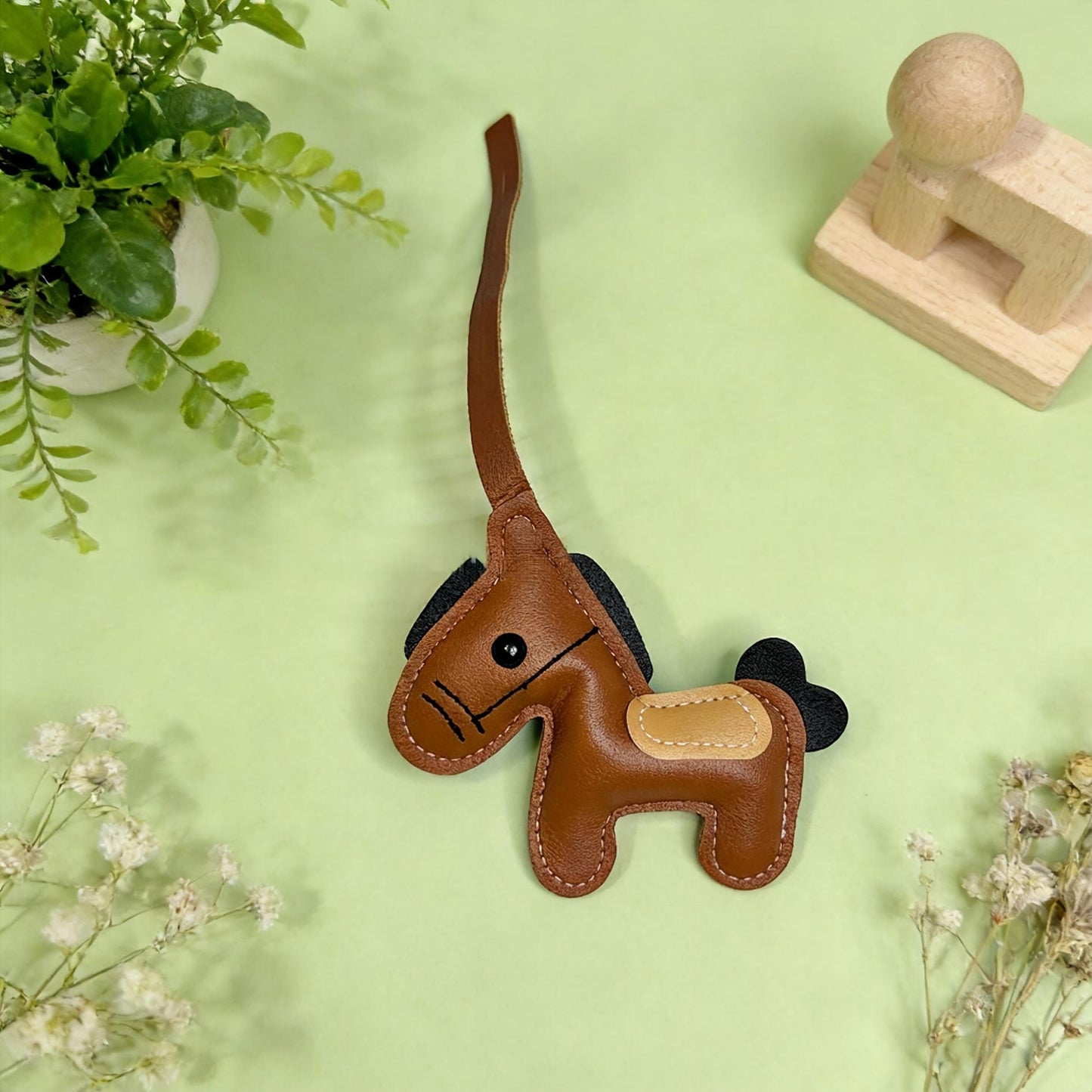 PU皮革小馬包包服裝掛件汽車鑰匙扣卡通配飾小馬掛飾 PU Leather Pony Bag Charm, Car Keychain, Cartoon Ornament & Pony Pendant Accessories