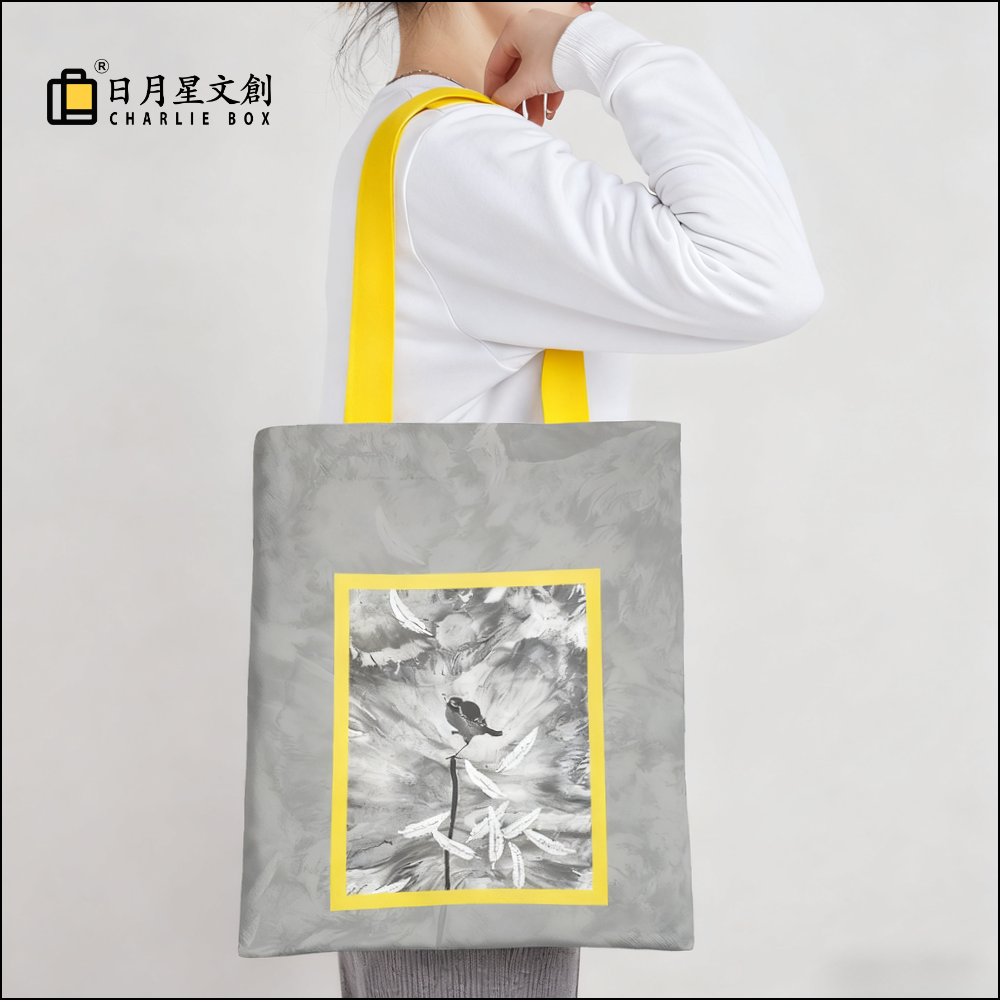 周藝文｜日月星《大海的浪花是羽毛》帆佈單肩包 The Sea’s Waves Are Feathers Canvas Shoulder Bag