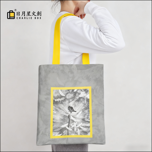 周藝文｜日月星《大海的浪花是羽毛》帆佈單肩包 The Sea’s Waves Are Feathers Canvas Shoulder Bag